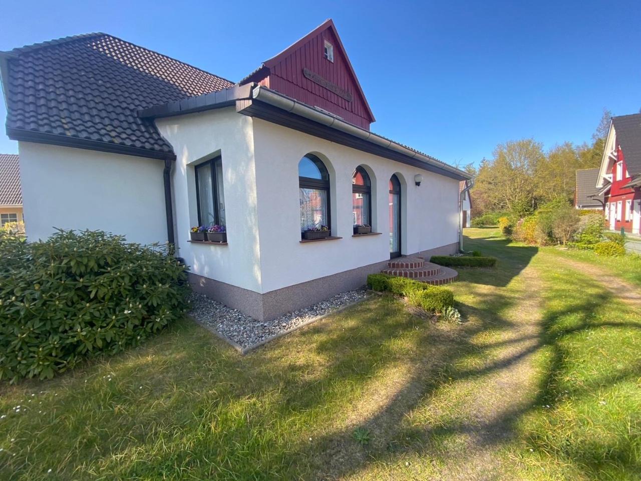 Ostsee-Landhaus Maehl In Prerow Mit Sauna Und Kamin Auch Fuer Gruppen Exterior photo